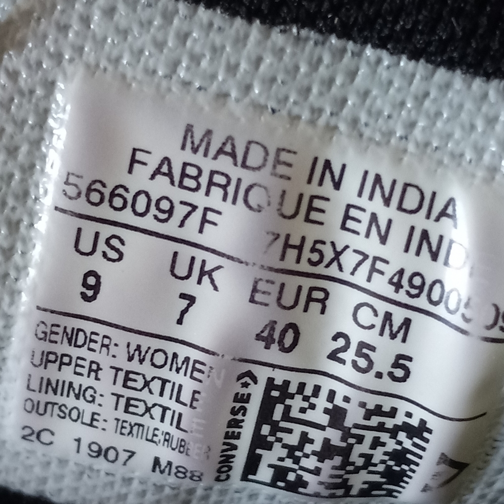 Converse - Picture 10 of 11